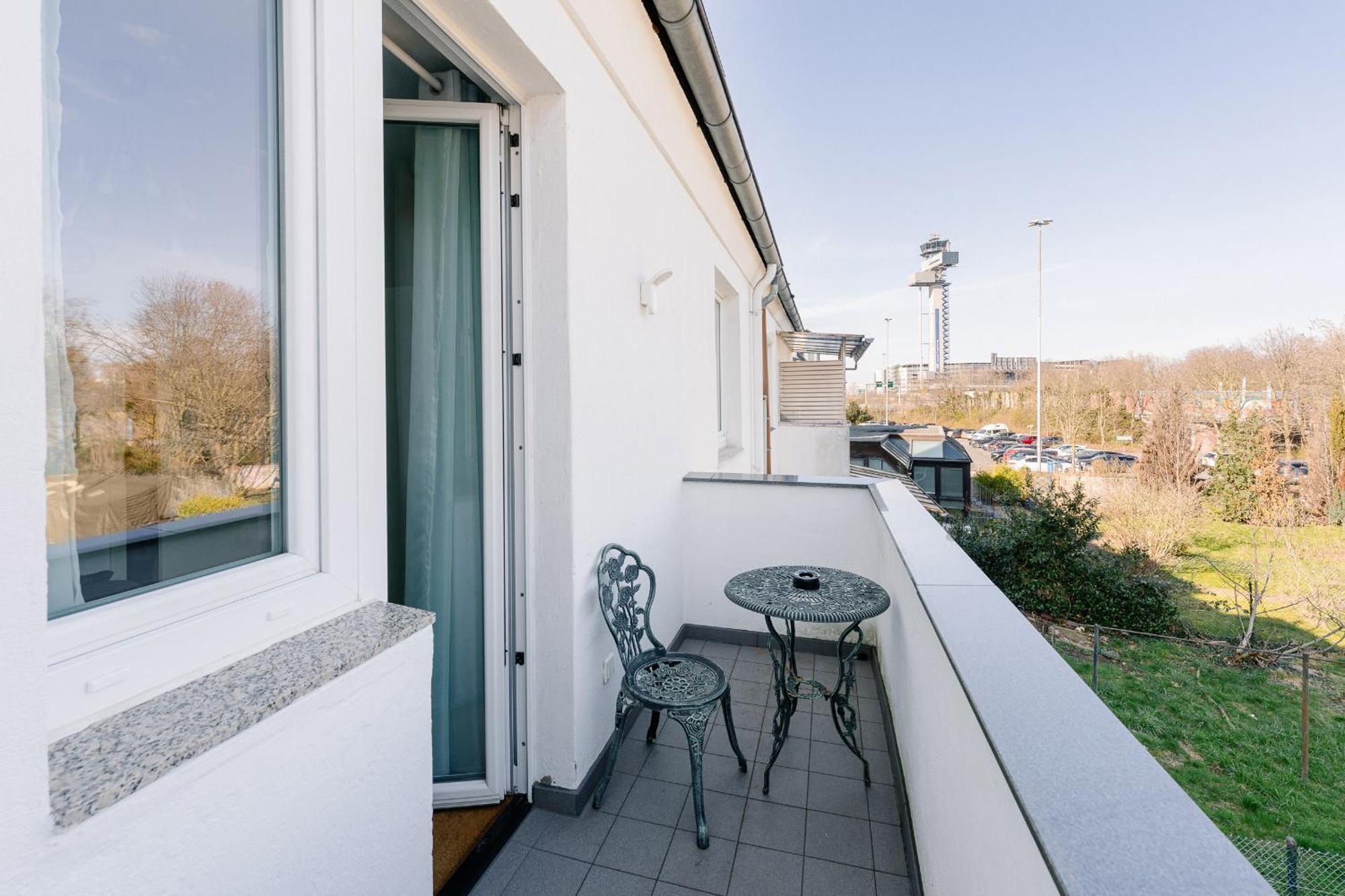 Gaestehaus Am Flughafen Duesseldorf, Dusseldorf